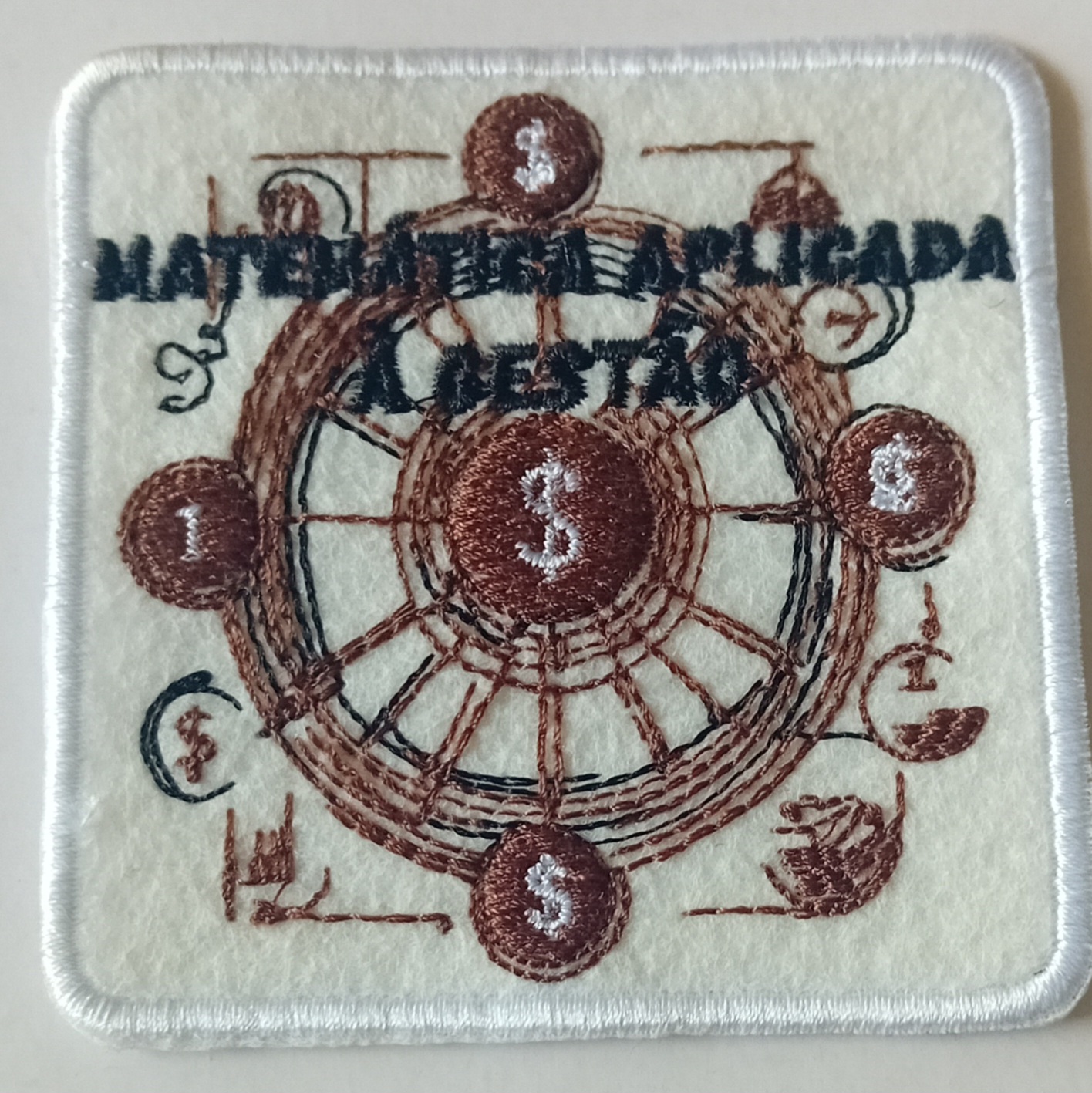 Emblema Matemática Aplicada à Gestão